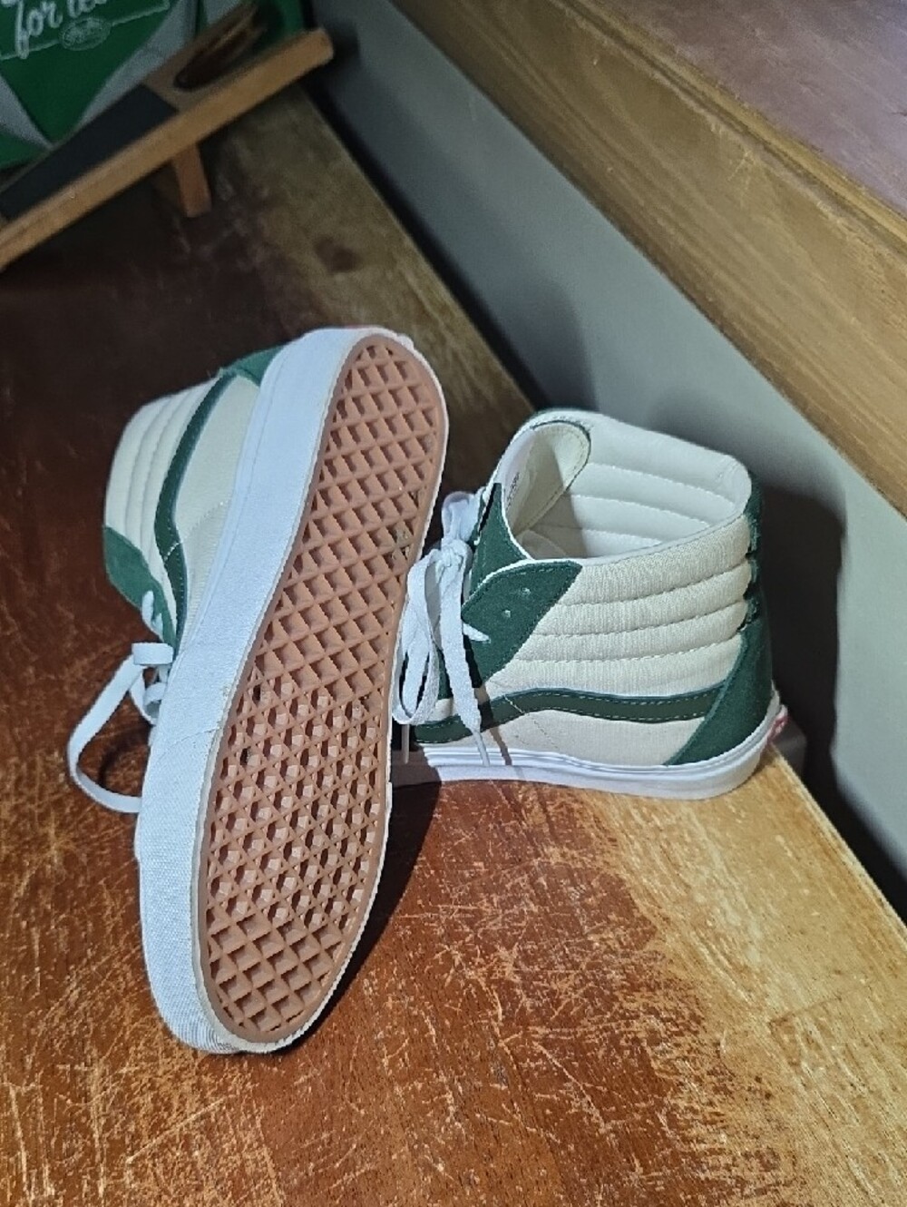 Vans Sk8-Hi Shoe | Green & White | Size 8.5 W/7.0 M | Like New 👟🔥High Tops - Picture 12 of 15